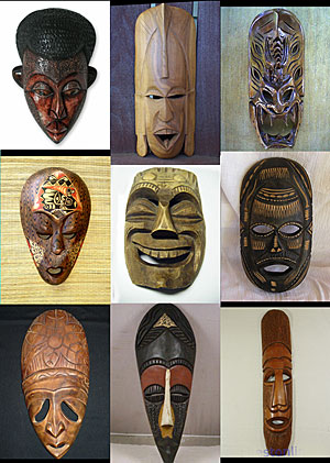 Tourist masks are plentiful – Masks of the World