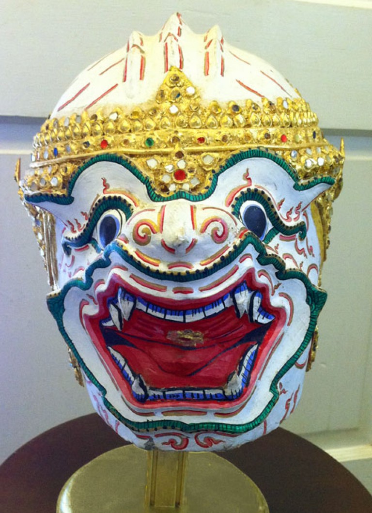 Khon mask for Thai dancers – Masks of the World