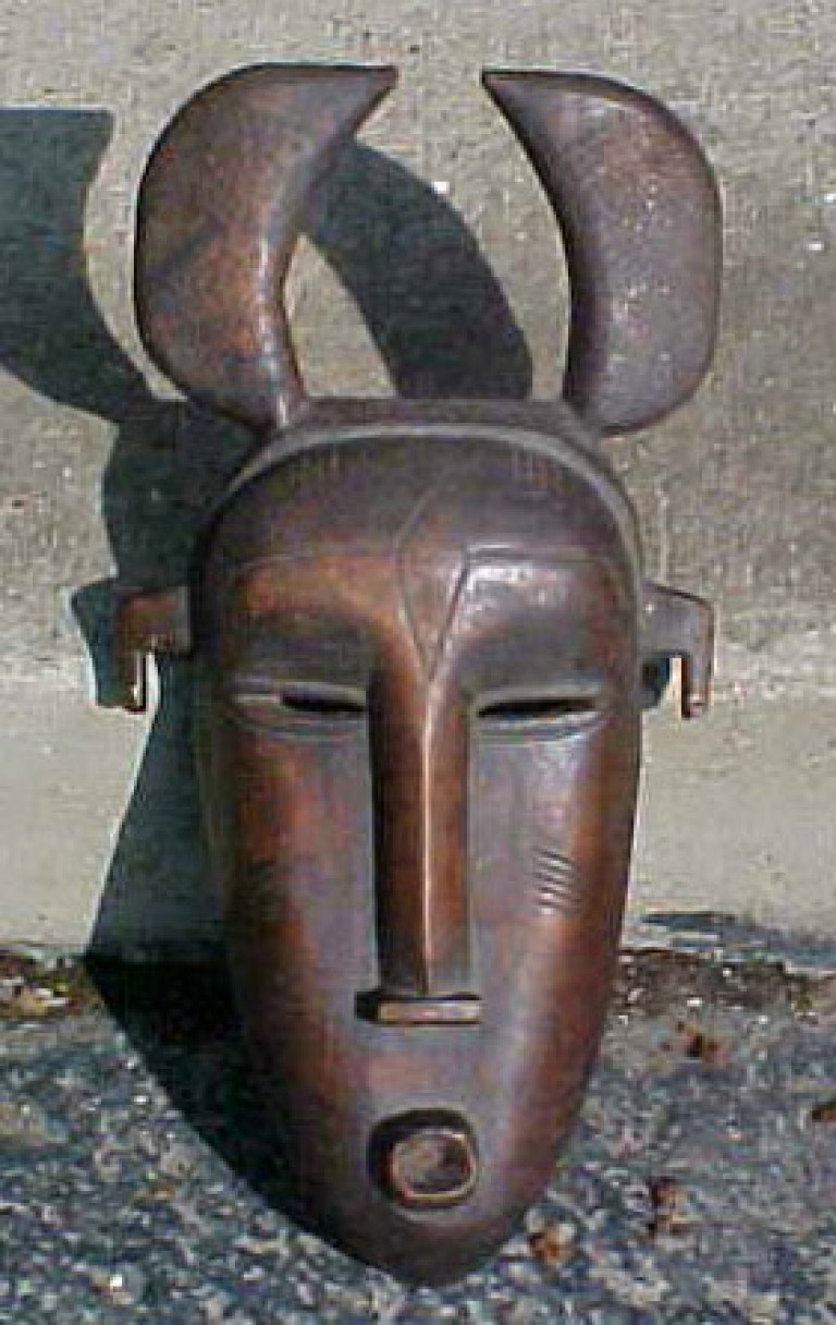 Hybrid Mask Examples Another West African hybrid – Masks of the World